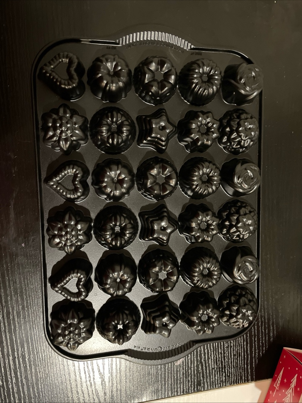 Nordic Ware Black 28-Cavity Mini Bundt & Decorative Cake Pan